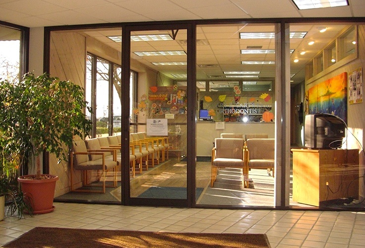 Front entrance of Cartwright Orthodontics
