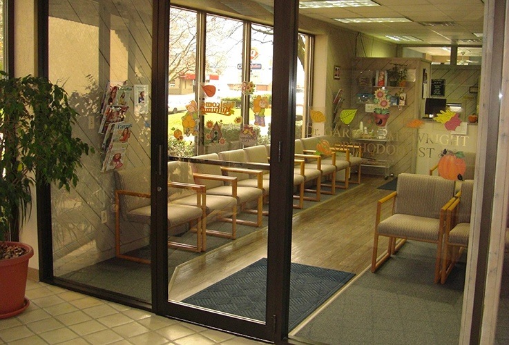 Bethel Park orthodontic office waiting area